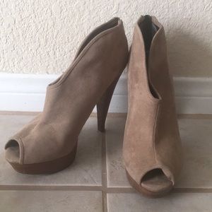 Size 9 Carlos Santana Tan Booties- Worn ONCE!
